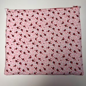 Animal Love Valentines Quilted Needlpoint/Crafting Zipper Project Bag 14” x 12” - Size Medium