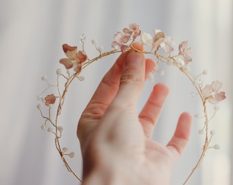 cerchietto coroncina dorato fiori e oro, tiara accessori fascia capelli gioiello  con perline, fiore foglie matrimonio nozze sposa eventi