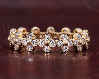 1.5mm Daisy Flower Lab Grown Diamond Wedding Band Round Cut Stacking Minimalist Floral Band 14K Solid Gold Nature Inspired Dainty Gold band