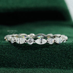 Marquise Round Diamond Band Ring Lab Grown Diamond Stackable Ring 14K Gold Marquise Wedding Band 14k Gold Eternity Ring Dainty Stacking Ring