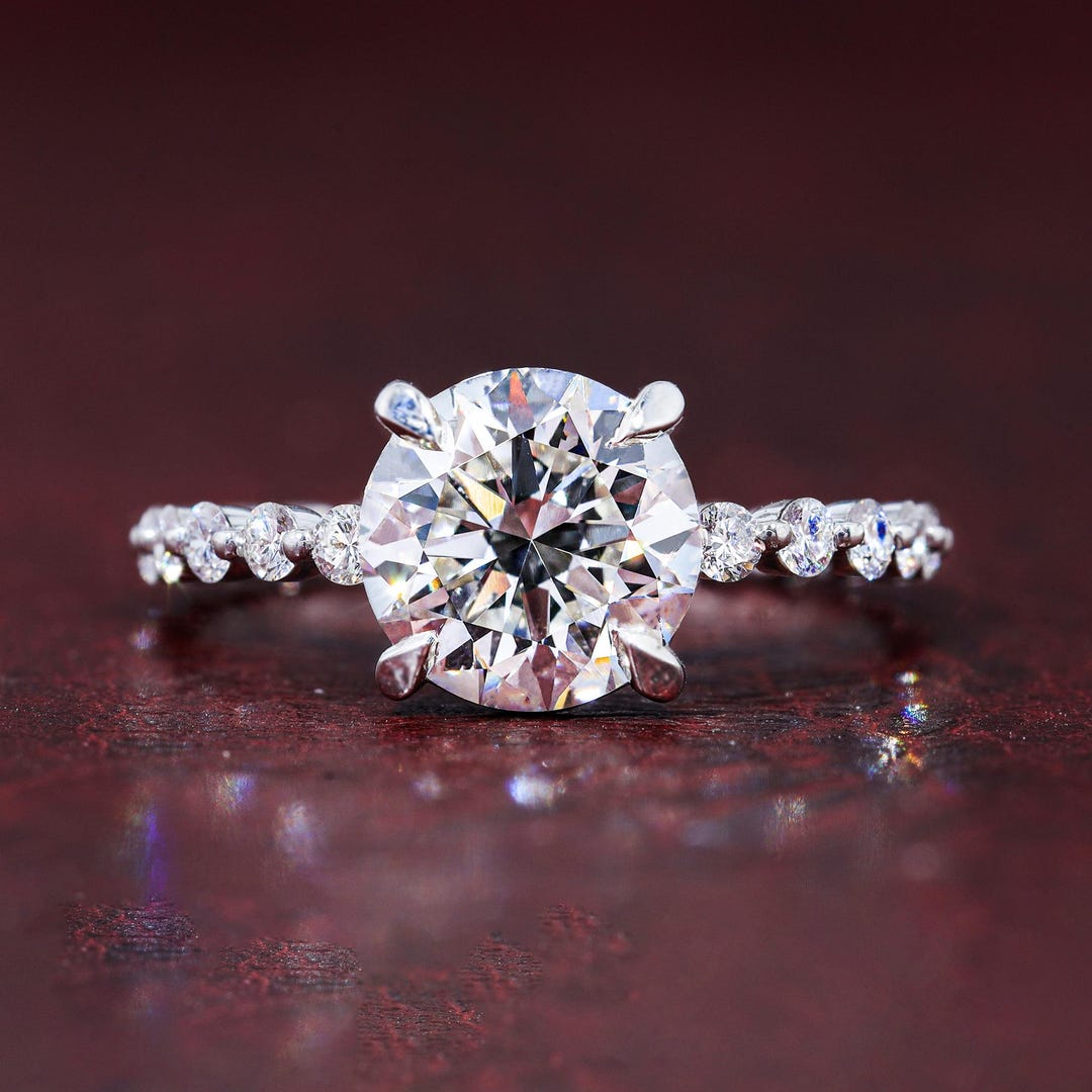 Round Cut Lab Grown Diamond Engagement Ring IGI Certified 0.5 TO 3 CT ...