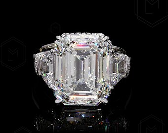 Anillo de compromiso de diamantes de talla esmeralda cultivados en laboratorio de 4 CT E / VS Anillo de tres piedras con diamantes trapezoidales laterales Anillo de aniversario de oro blanco de 18 k para regalo