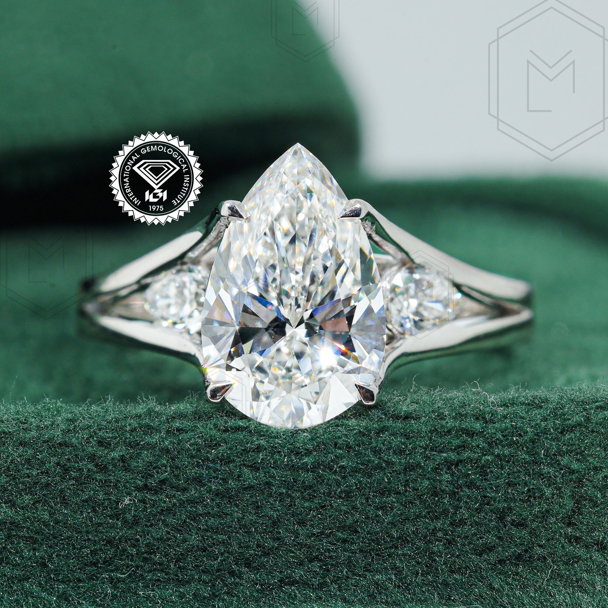 3.0 CT Pear Cut Lab Grown Diamond Three Stone Engagement Ring EF/VS Lab ...