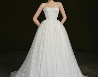 Pearl Hand Beaded Strapless Ball Gown Wedding Dress Sweetheart Lace Corset Tulle Bridal Gown