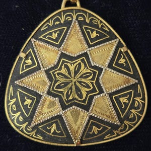 Vintage Damascene pendant necklace black gold JB41