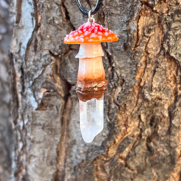Mushroom crystal pendant , mushroom pendant, Quartz pendant, mushroom lovers,  polymer clay necklace, cottage core, goblincore, mushroom