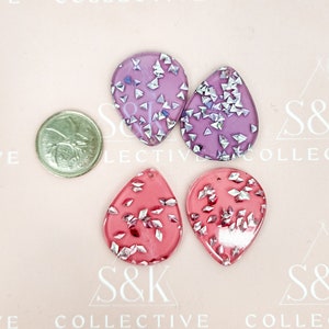 pair of 30x23mm multi colour  clear acrylic drop-shape charms for stud earrings earrings accessories Earring parts DIY beading centers