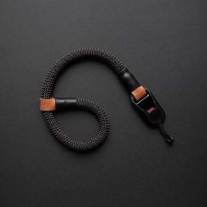 Hand strap rope with quick release from Peak Design image 1