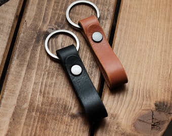 Leather keychain in black and brown
