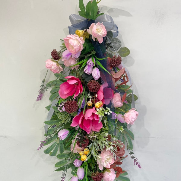 Summer Floral Hanging Arrangement Floral Wall Arrangement Flower Arrangements for the Wall Modern Summer front Door Wall Decoration Florina