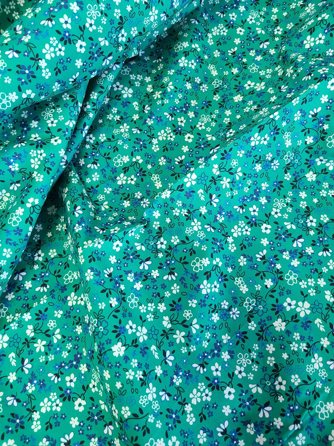 Ditsy Floral Print Fabric, Non Stretch Cotton Poplin Fabric, by the