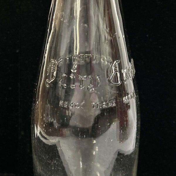 Cedar Crest Dairy Bottle 1 pint