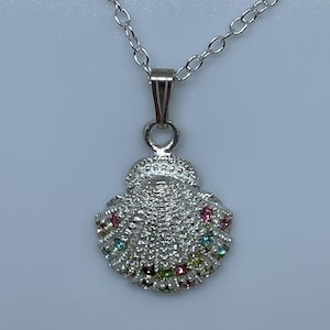 Sterling Silver Vintage Charm Pendant Clam She’ll Necklace, Sterling Silver Stamped 925 With Beautiful Gems