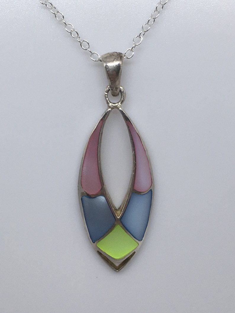 Mother of Pearl Vintage Sterling Silver 925 Oval Drop Beautiful Pendant Necklace