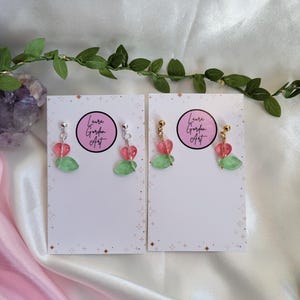 Heart earrings dangle, Spring jewellery, beaded jewellery, Kawaii fashion, plant lover gift, Birthday present for women, Christmas  gift