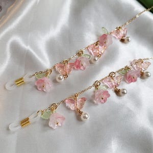 Floral glasses chain, butterfly jewelry, summer accessory, sunglasses holder, Fairycore gift for her, Birthday gift for, Christmas gift