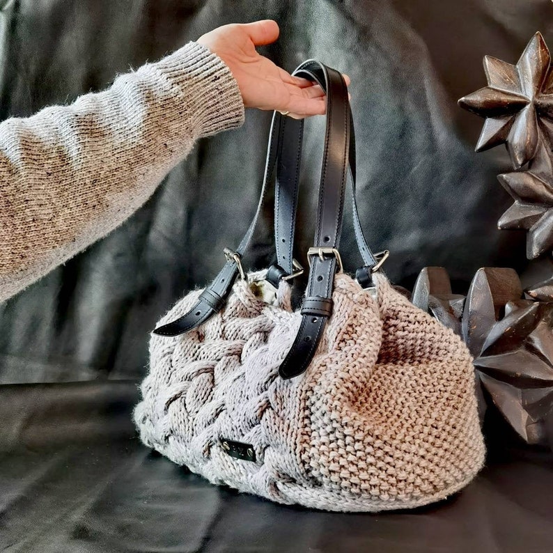 gray women/'s handbag Knit Handbag shopping bag,Handwoven wool women/'s handbag with leather handles gray /& black Bohemian shoulder bag