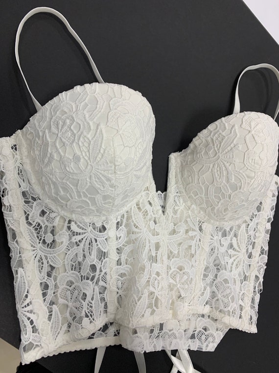 Top a corsetto in pizzo