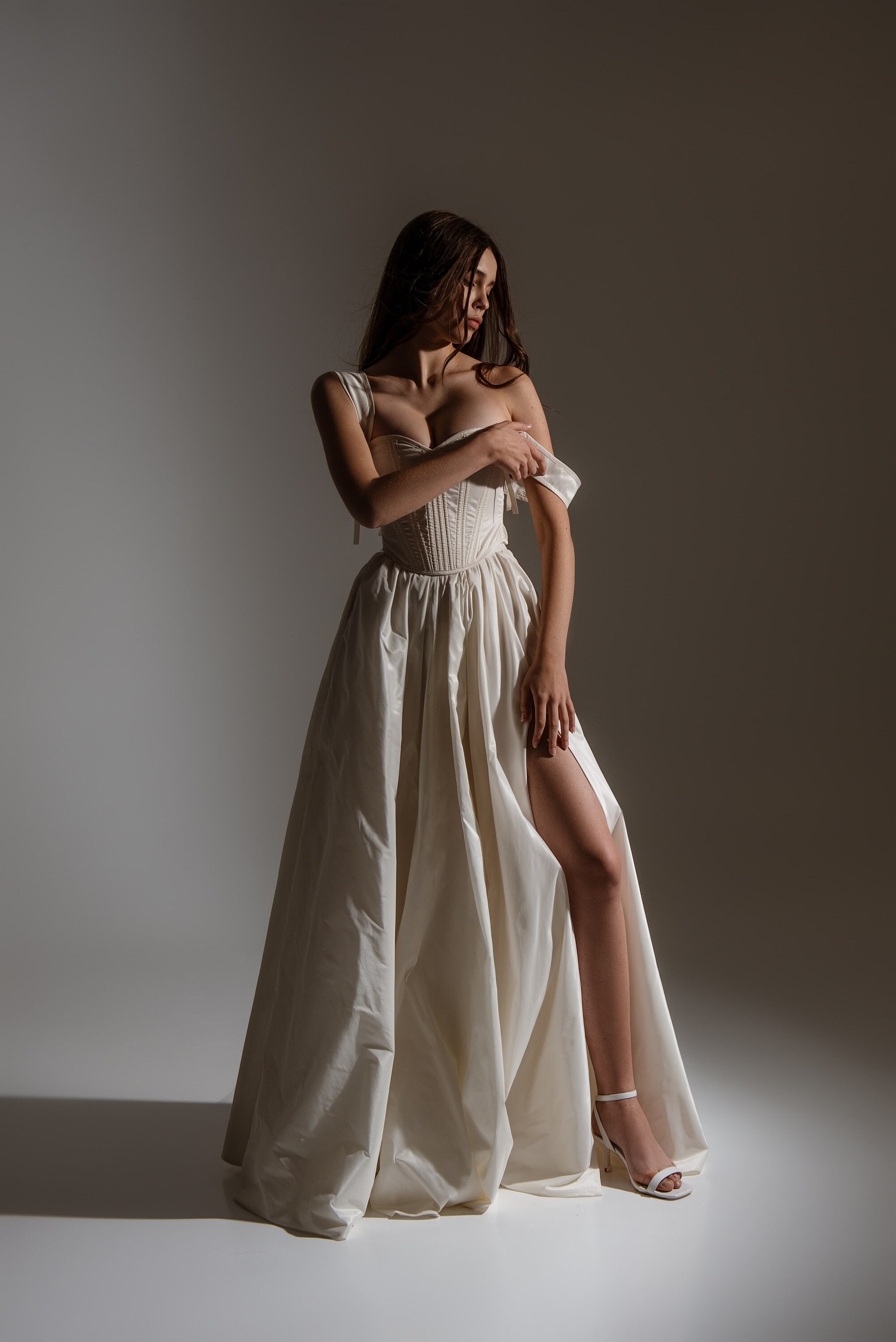 Custom Ivory Taffeta Skirt, Leg Cut Wedding Skirt, Bespoke Order Bridesmaid Skirt