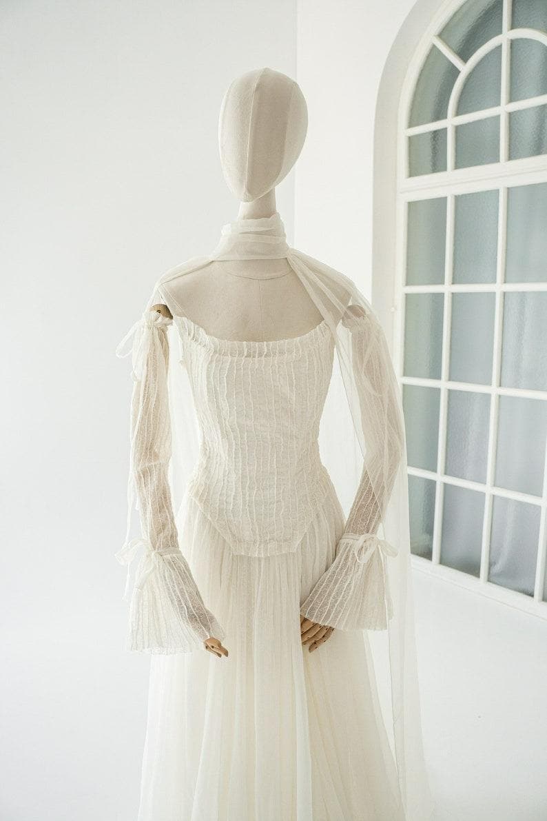 Wedding Dress in Natural Silk, Soft Corset, Detachable Sleeves, Lace-Up Back Gown, Chiffon and Lace Dress