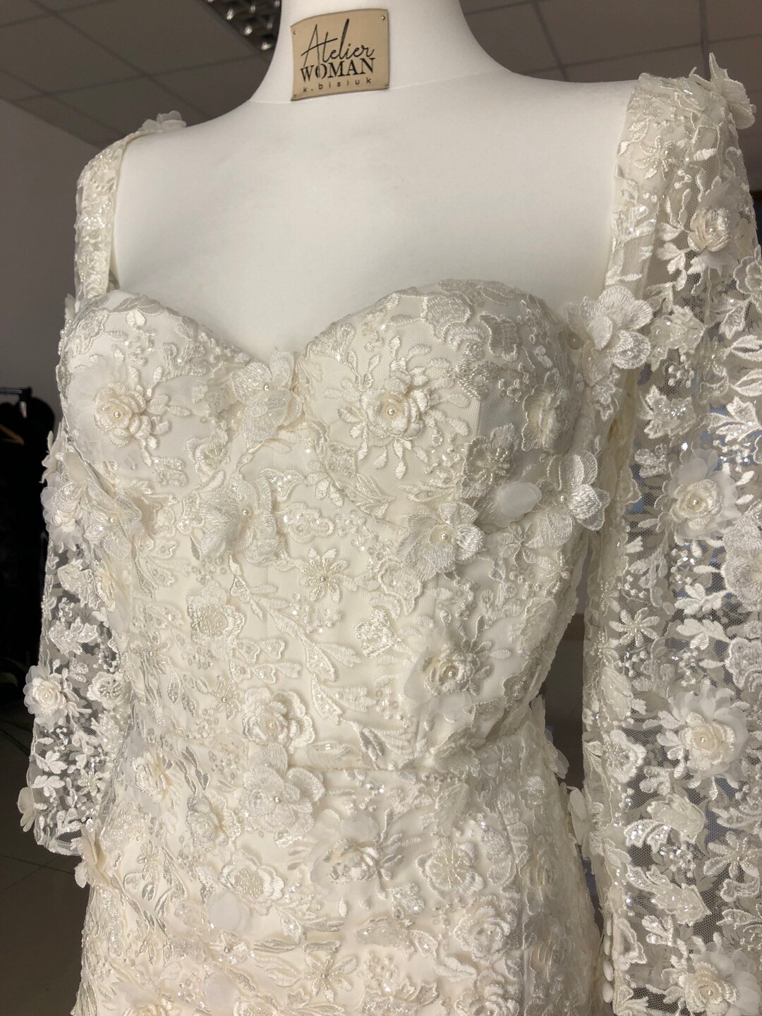 3D Floral Lace Beaded Short Wedding Dress