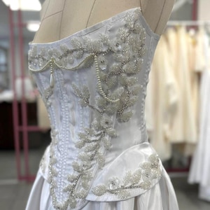 Custom Made Beaded Corset, White Corset Top with Lace and Pearls, Strapless Bridal Bustier, Handmade Corset for Wedding or Event