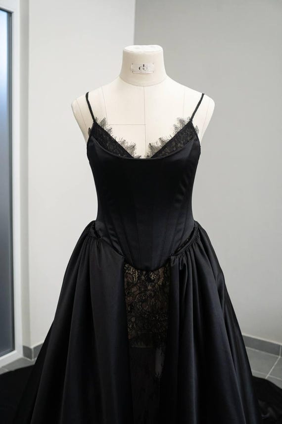 Embroidered Black Corset Dress with Train, Adjustable Fit, Glamorous Evening Gown, Special Occasion Wear