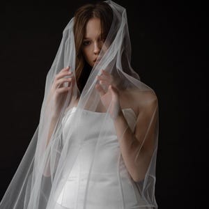 Wedding Veil, Bridal Veil, Single Veil, Simple Sheer And Soft  Diamond White Plain Classic Long Veil,  Light Ivory Cathedral Veil,