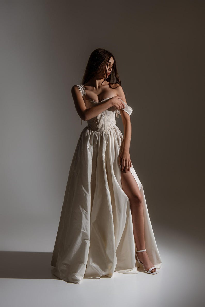 Ivory Taffeta Wedding Skirt, Leg Cut Custom Made Skirt, Bespoke Bridesmaid Skirt image 4