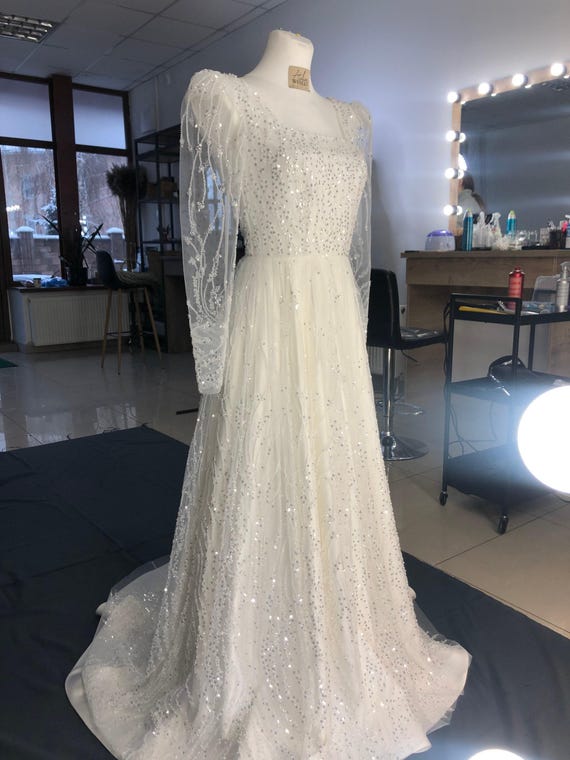 Beaded Floral Lace Ivory Princess Wedding Dress Made to Order, Elegant  Sparkling A-line Bridal Dress With Long Sleeves, Long Train Dress - Etsy
