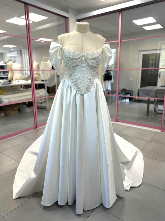 Ivory Taffeta Bridal Set with Open Top Corset and Train Skirt, Boat Neck Corset, Wedding Two Piece, Elegant Reception Dress