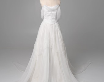 Abito da sposa con corsetto e gonna removibile, abito da sposa strutturato, abito da sposa a strati