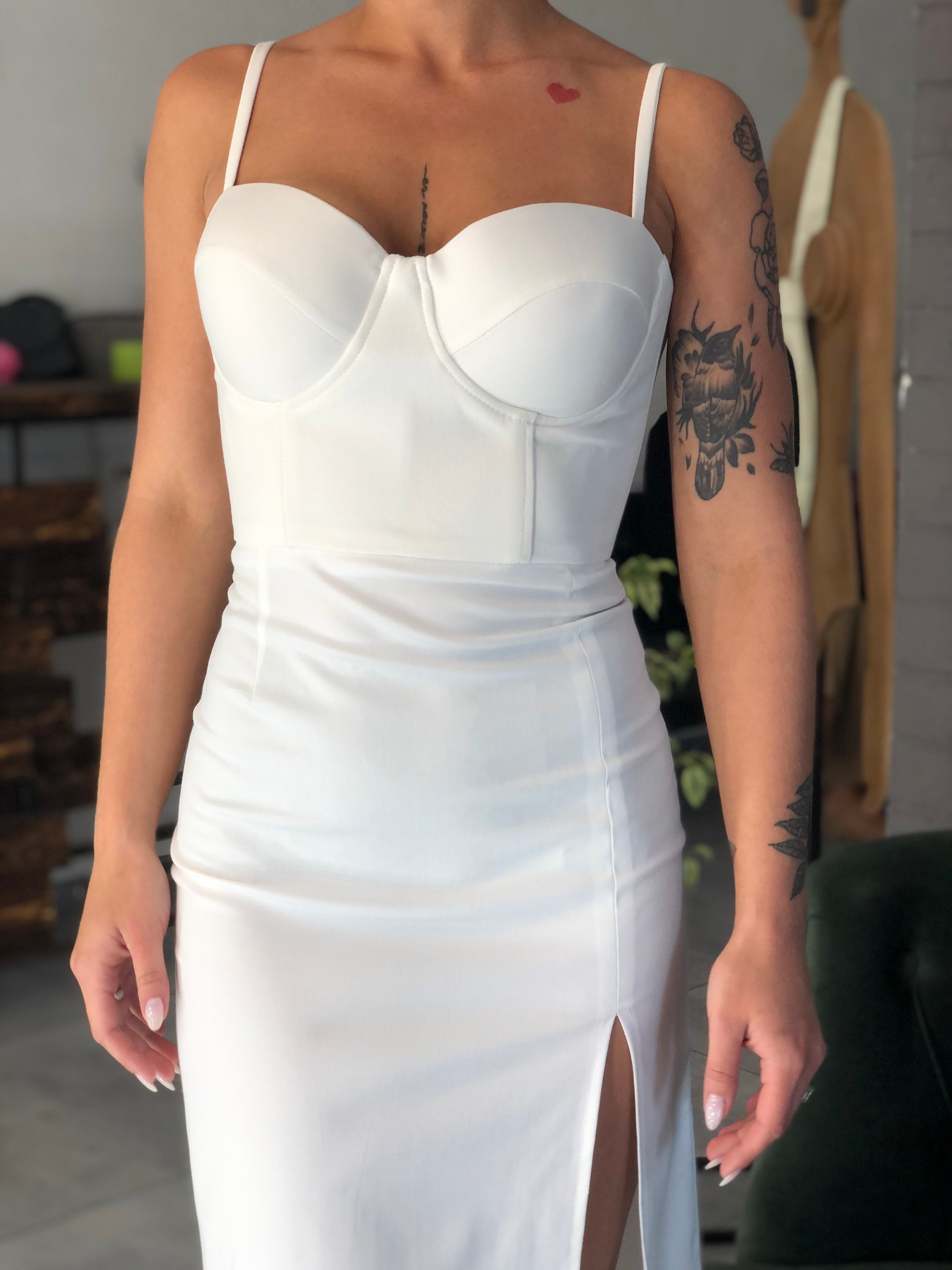 Simple Corset Wedding Dress With Leg Cut, Ivory Bridal Gown, Short Wedding  Party Dress, Mini off Shoulder Fit Wedding Dress, Stylish Dress -  New  Zealand