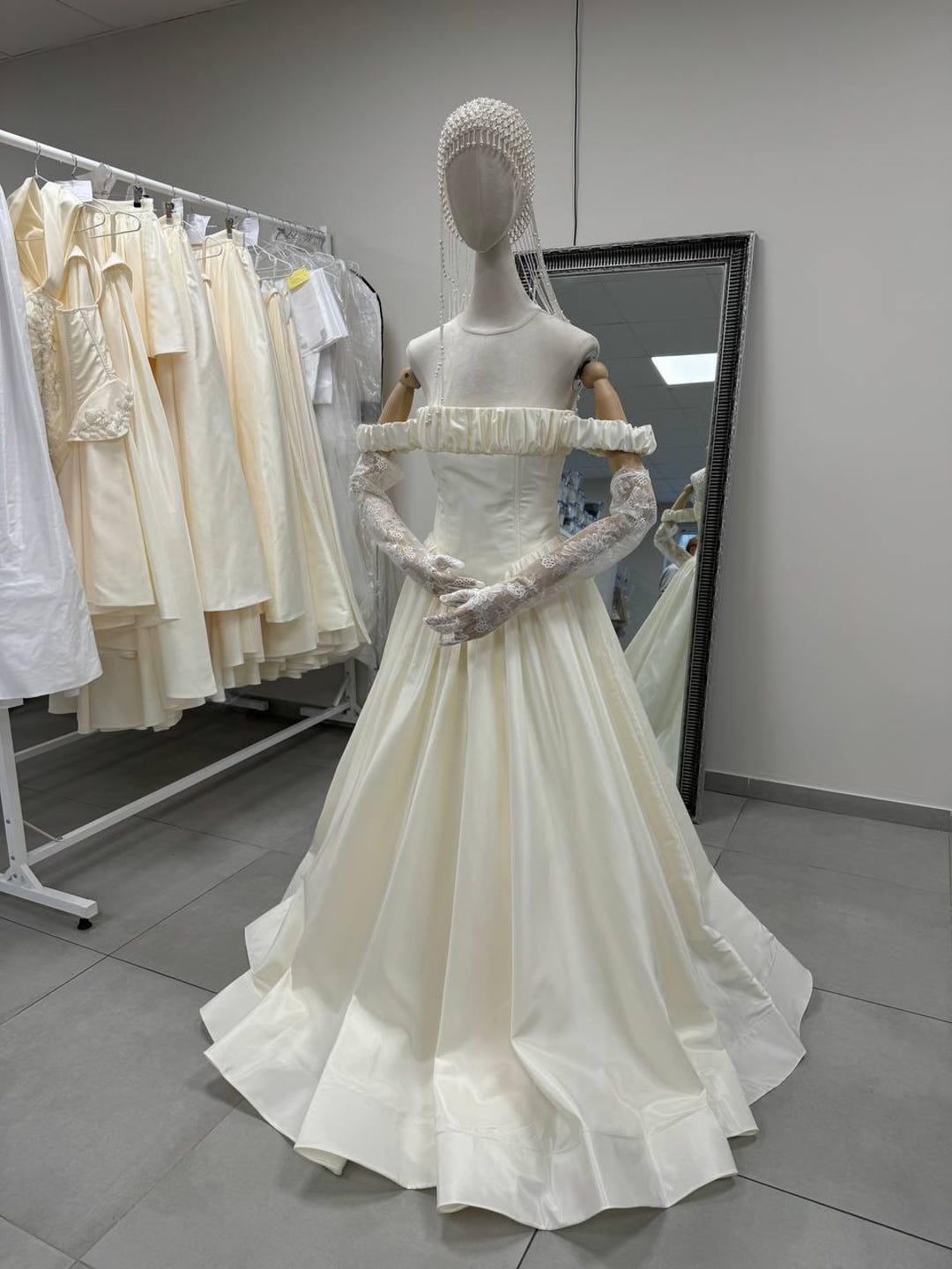 Vintage Ivory Lace Blue Taffeta Wedding Dress / Bridesmaid Dress in Knee Short Length