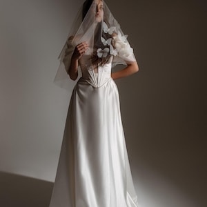 Elegant Wedding Veil with Personalized Touch, Handcrafted Bridal Veil, Customized Veil, Made to Order, Unique Bridal Accessory