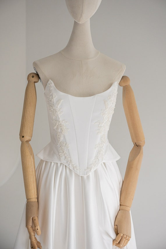 Ensemble jupe corset pour tenues de soiree avec broderie en satin jupe doublee robe de mariee Etsy Canada