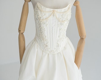 Taffeta Corset Wedding Dress with Beaded Appliqu, Balloon Skirt, Tie Back, Elegant Bridal Gown