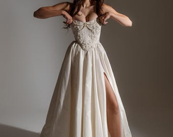 Embellished Taffeta Corset, Victorian Style Beaded Appliqué Top, Boned Waist Cincher, Elegant Steampunk Bodice