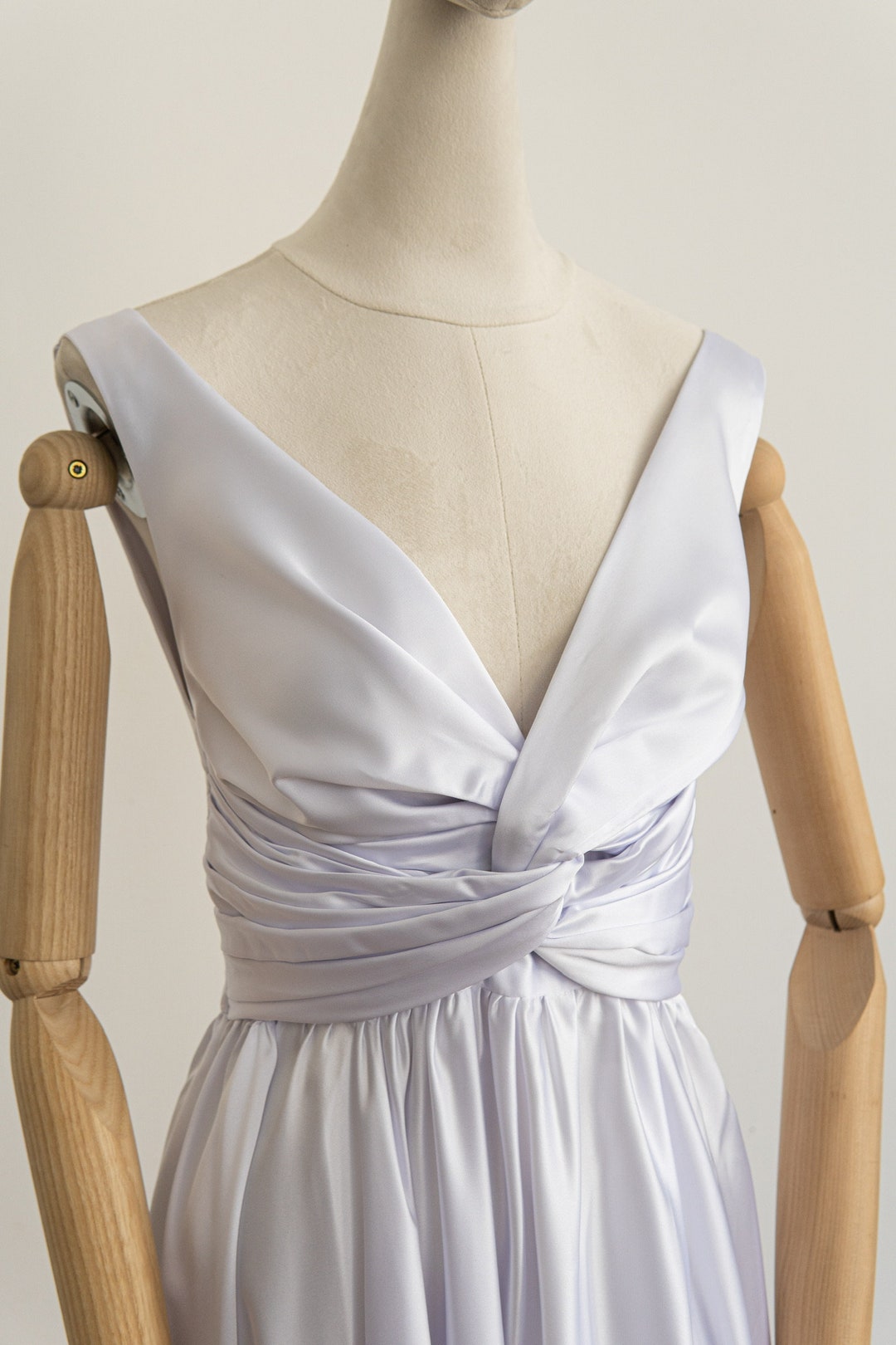 inostorâ„?Elegant Silk Gown Long Dress