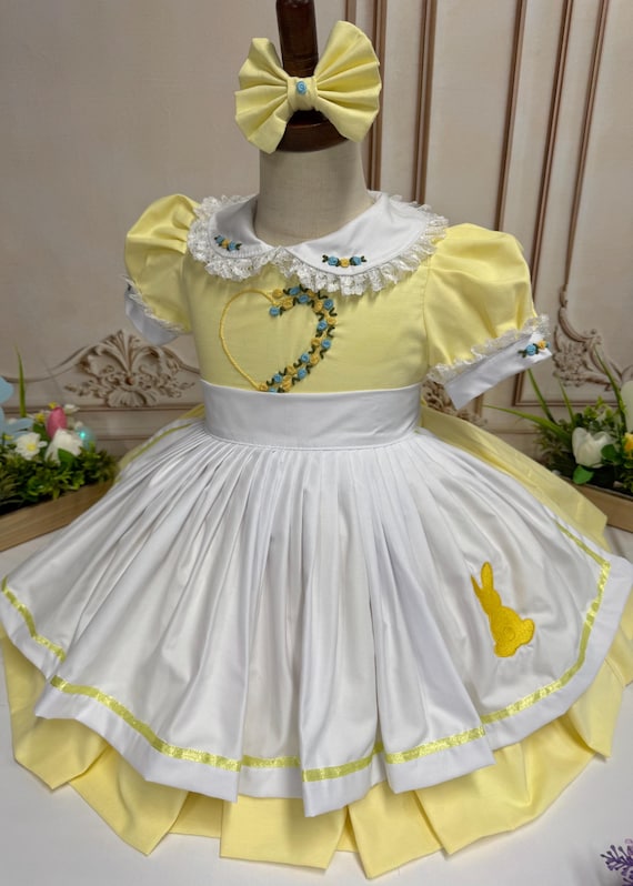 green emerald velvet dress Yellow Tulle A-line V-neck Lace Appliques Prom Dresses, Long Formal Dress,  MP740 main image 1