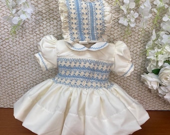 Smocked Embroidery dress - Bishop dress - Dress with smocked bonnet