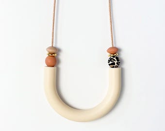 Nursing Necklace | Breastfeeding Necklace For Mums | Stylish Gift For New Mum | Hair Pulling Relief