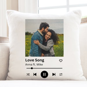 Benutzerdefinierte Song Kissenbezug, personalisierte Foto Dekokissen Fall, Weihnachtsgeschenk für Paar, Valentinstag Geschenk für Ihn, Jahrestag Geschenk