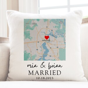 Regalo de almohada de boda, funda de almohada de mapa personalizada, funda de almohada de tiro personalizada, regalo de matrimonio de Navidad, funda de cojín de pareja de recién casados