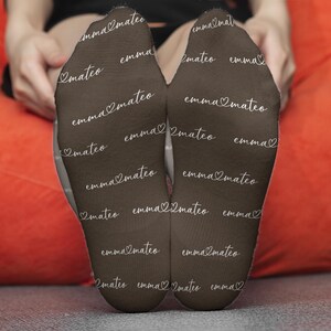 Personalisierte Socken für Freund Freundin, Benutzerdefinierte Valentinstag Geschenk für Ihn Sie, Baumwolljubiläumsgeschenk für Mann Frau, Neuheit Socken