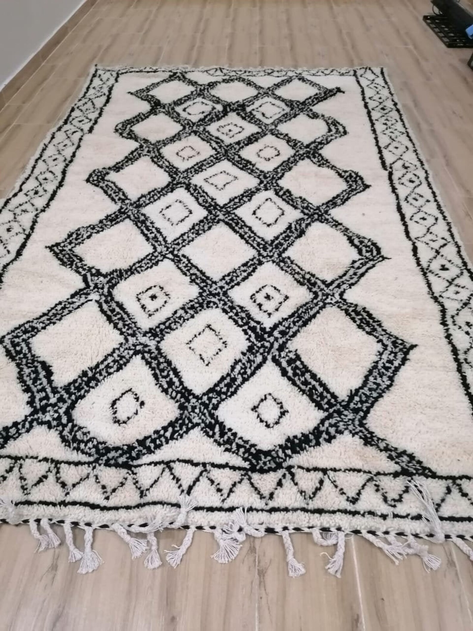 Black and White Moroccan Rug 6x9ft Carpet Beni Ourain Rug SOFT Etsy