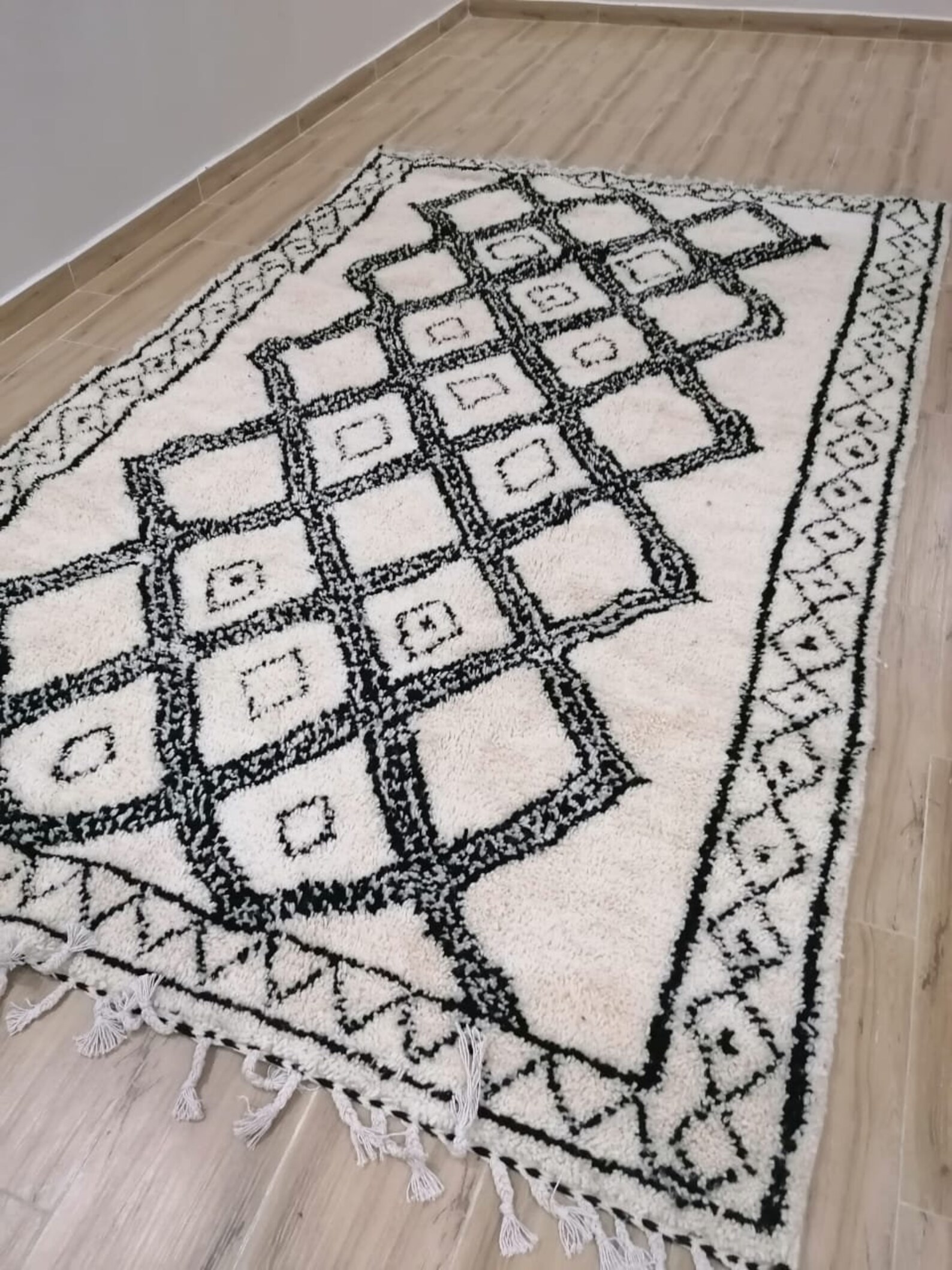 Black and White Moroccan Rug 6x9ft Carpet Beni Ourain Rug SOFT Etsy