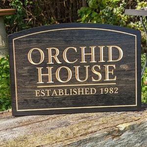 Custom Carved Wood Sign: Personalized Outdoor Wooden Name Sign