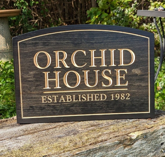 Custom Carved Wood Sign: Personalized Outdoor Wooden Name Sign