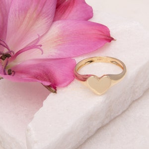 14K Solid Gold Heart Signet Ring